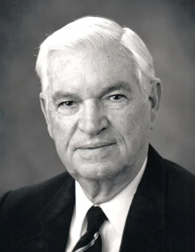 Image of LCDR Fred Finn