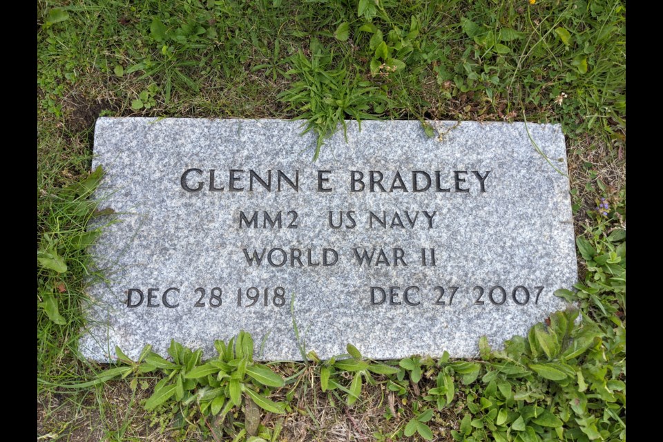 Image of Mr. Glenn E. Bradley
