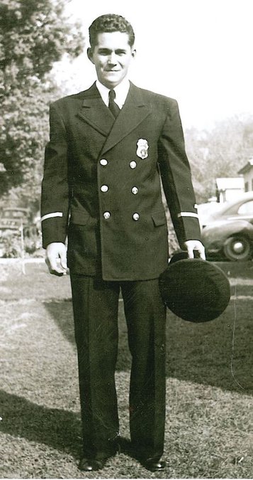 Image of MM2c Leo Flynn Van Valkenburg