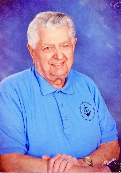 Image of CM3c William Sraver Jr.