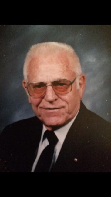 Image of CM2c Dale E. Whiting